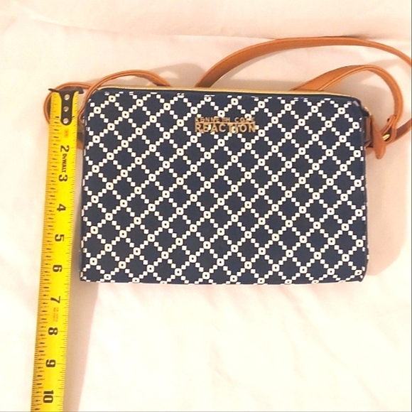 ❤️Like New! Kenneth Cole Reaction Crossbody Bag - Picture 13 of 14